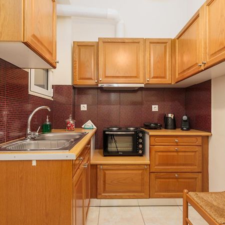 Nostos Apartment, With A Spacious Backyard أرتيميدا المظهر الخارجي الصورة