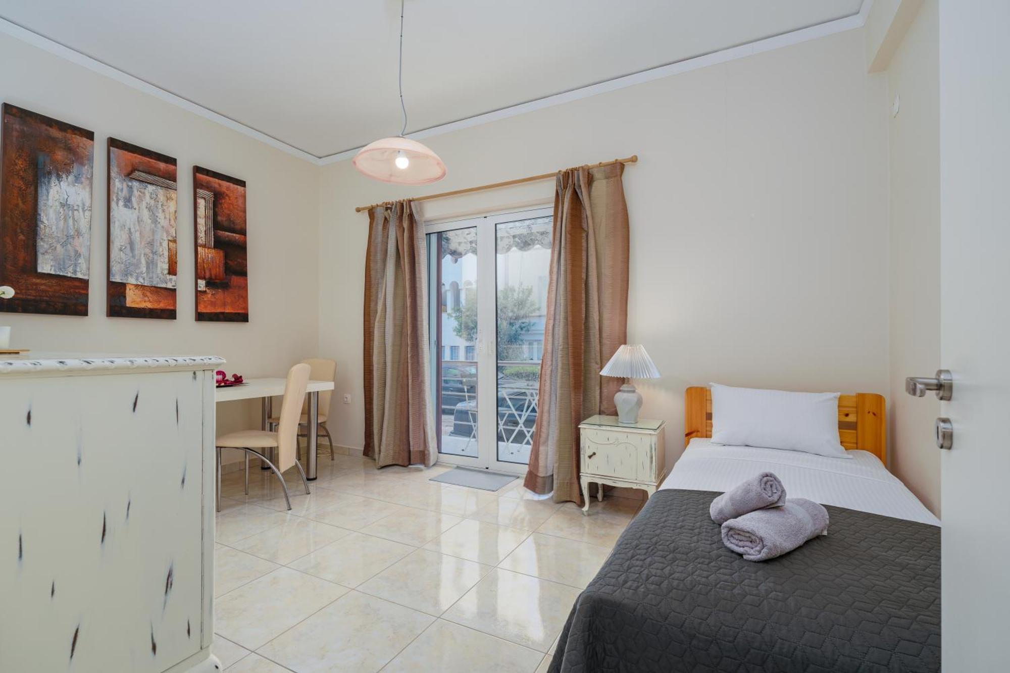 Nostos Apartment, With A Spacious Backyard أرتيميدا المظهر الخارجي الصورة